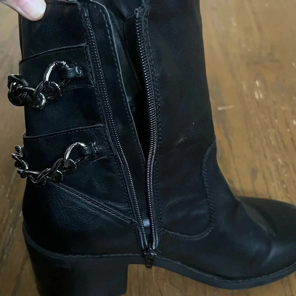 Fergalicious Wishful Moto Buckles & Chains Chunky Heel Combat boots women’s 8.5 - Picture 10 of 11